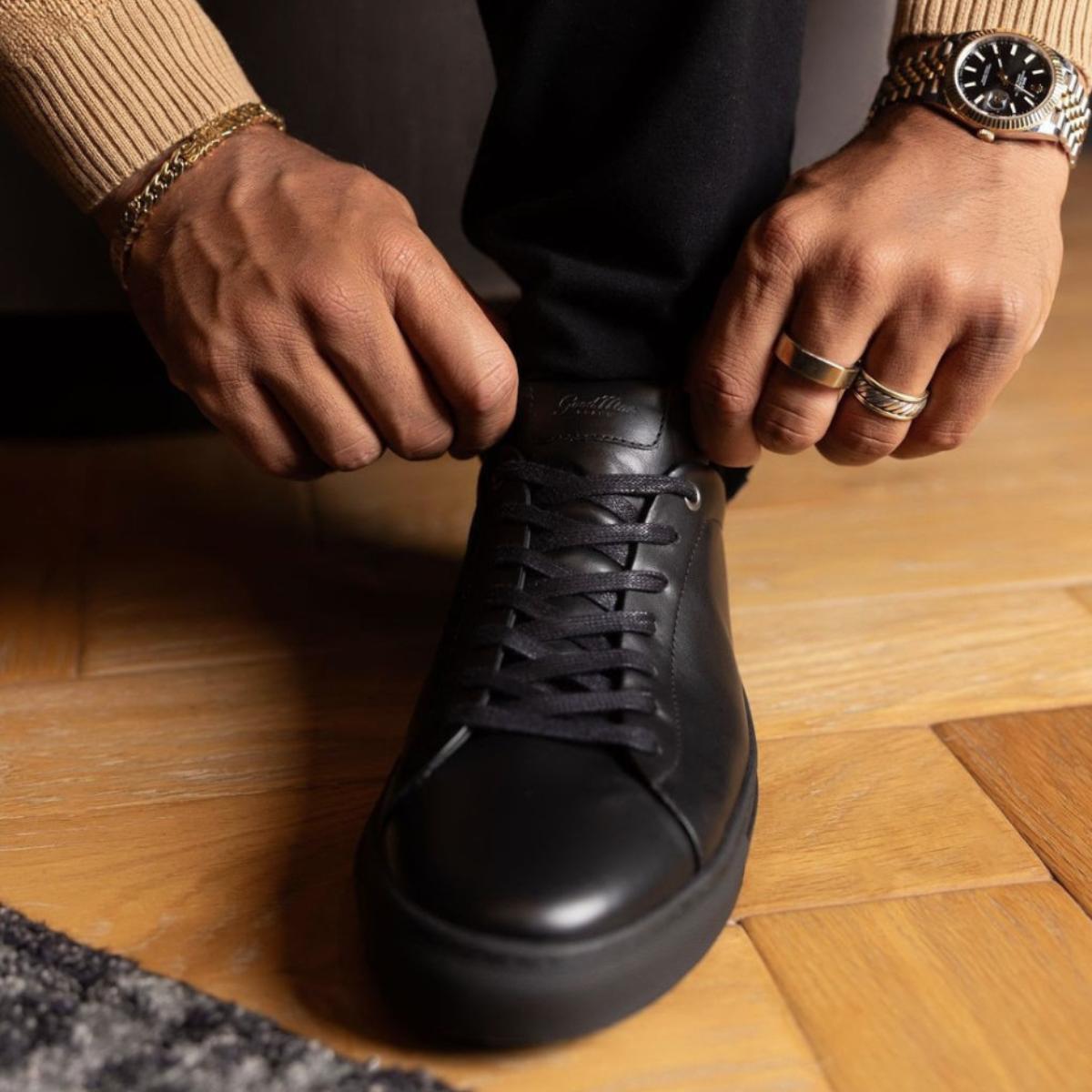 Good man black shoes