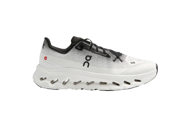 On - Men's Black and ivory Cloudtilt sneakers