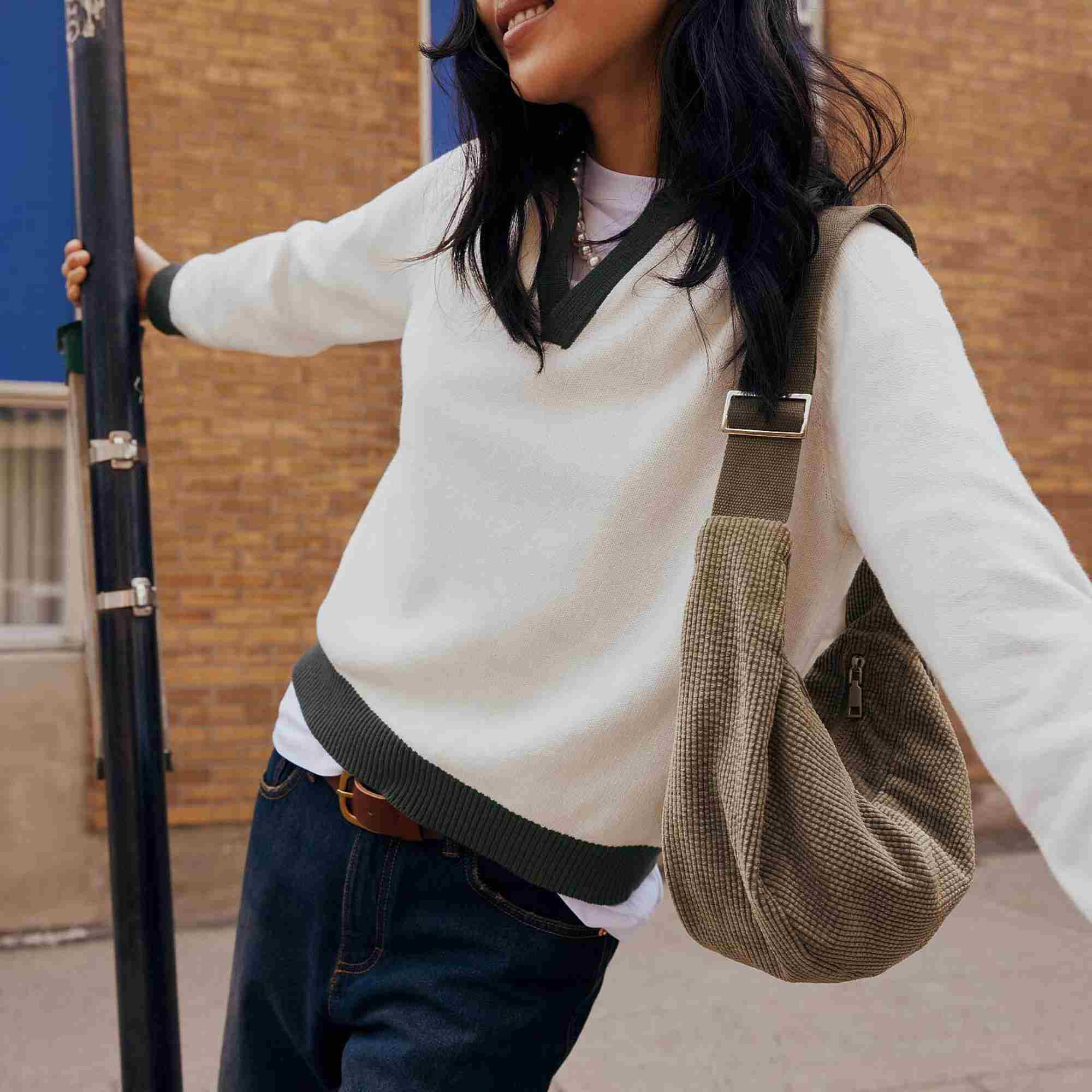Contrasting Trim Johnny-collar Sweater