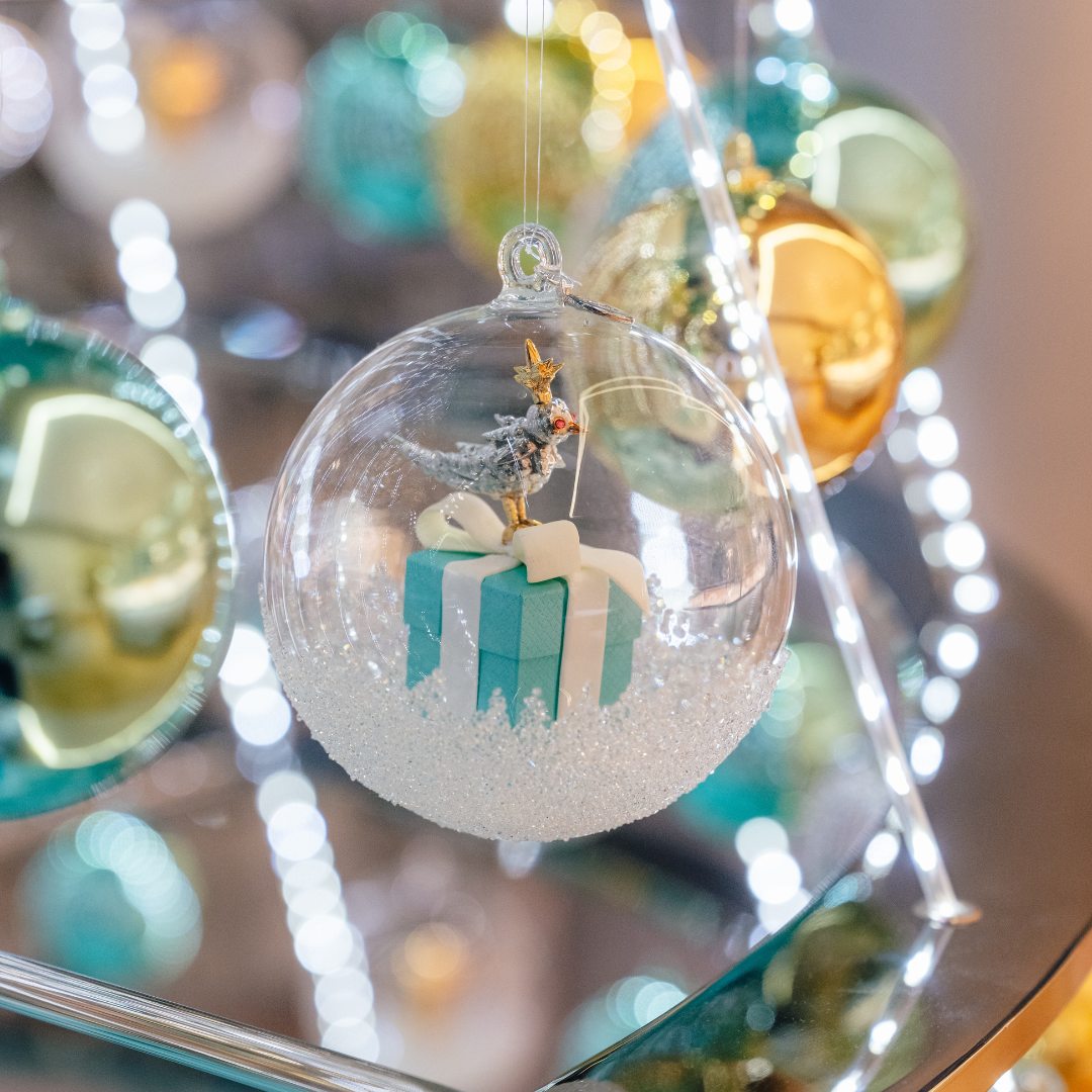 Holiday ornament decoration