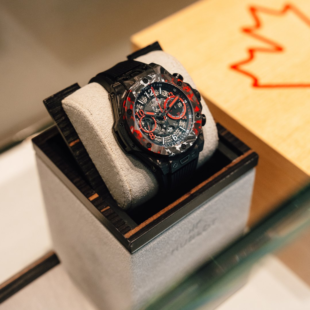 Hublot big bang carbon fiber.
