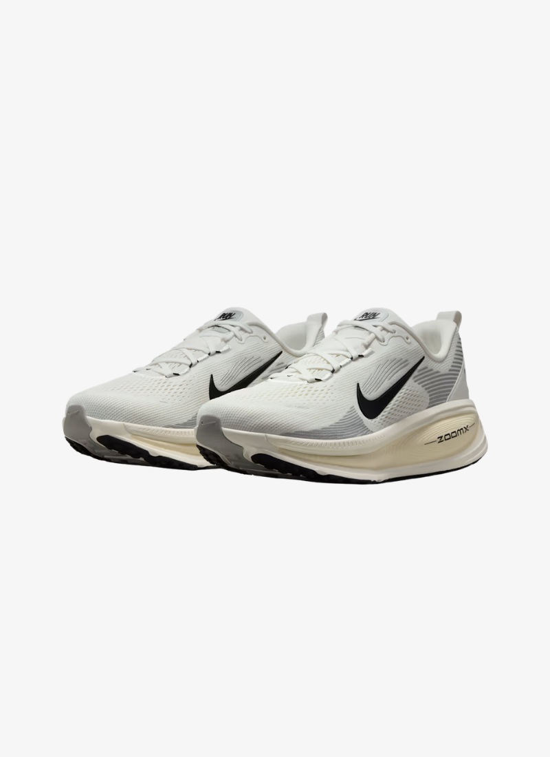 Nike Vomero 18 Running Shoe