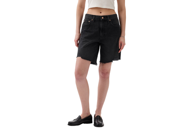 Gap 8" Mid Rise '90s Loose Denim Bermuda Short