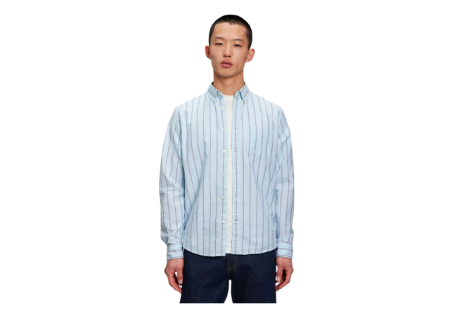 Gap Classic Oxford Shirt in Untucked Fit, $24.97