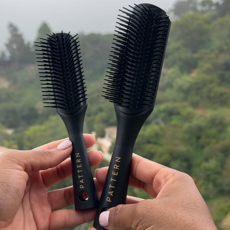 Pattern hair brushes
