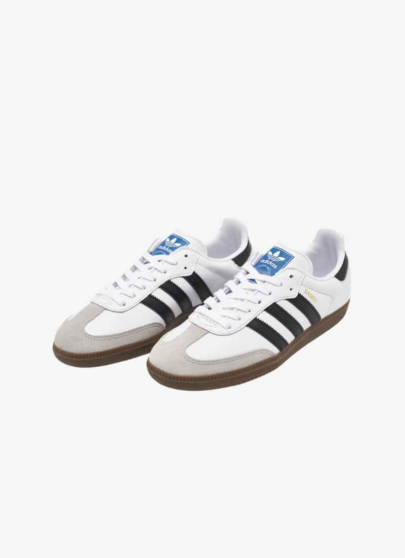 Soccer guide sneakers