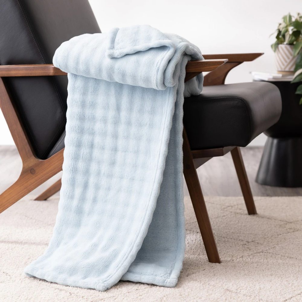 QE Home | Throw Blanket